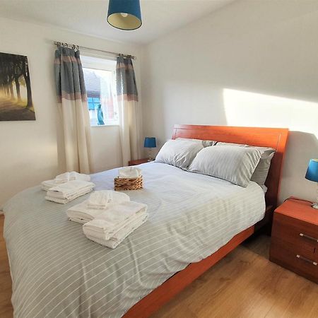 Modern One Bedroom Apt - City Centre & Freeparking Glasgow Luaran gambar